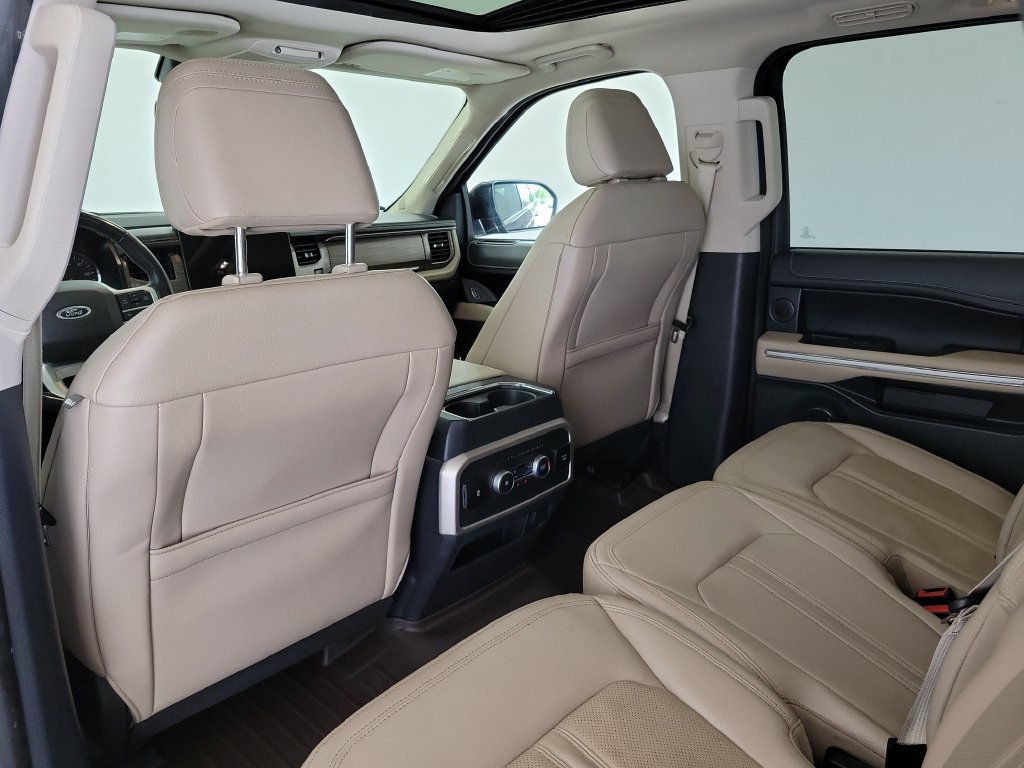Used 2022 Ford Expedition Max Limited RWD image 16
