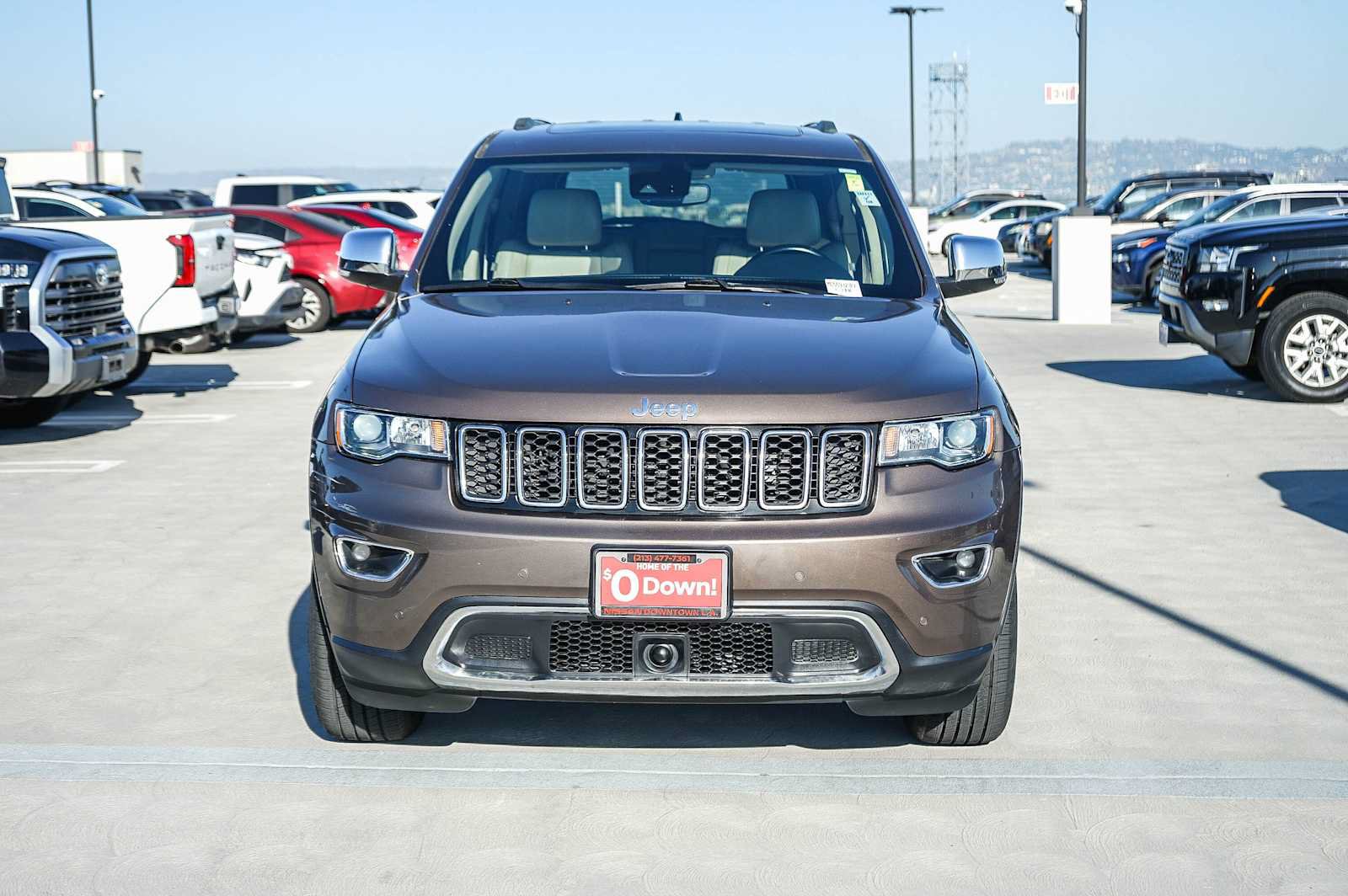 Used 2021 Jeep Grand Cherokee Limited AWD/4WD image 2