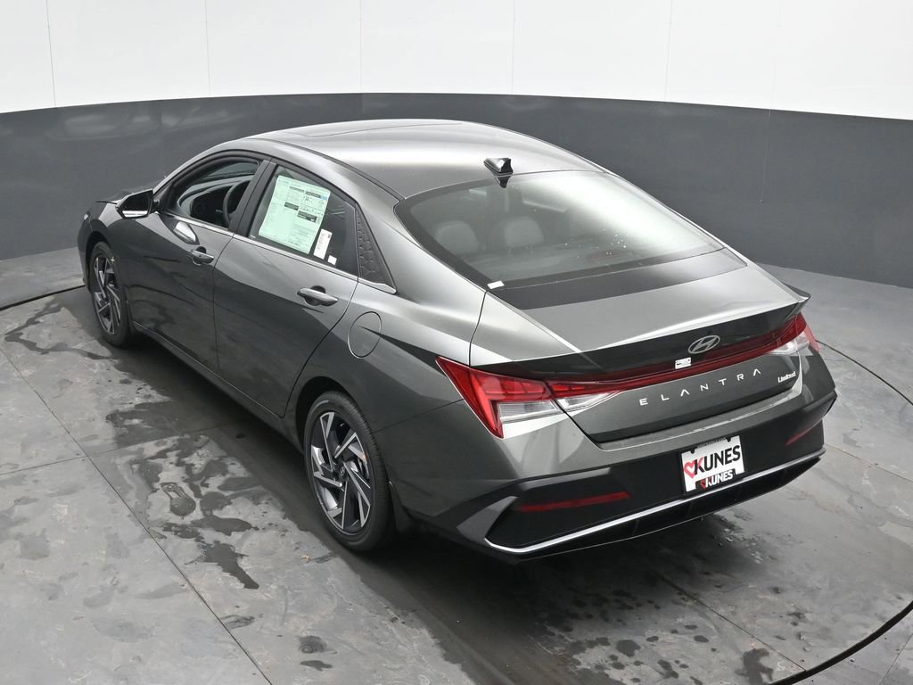 New 2026 Hyundai Elantra Limited FWD image 43