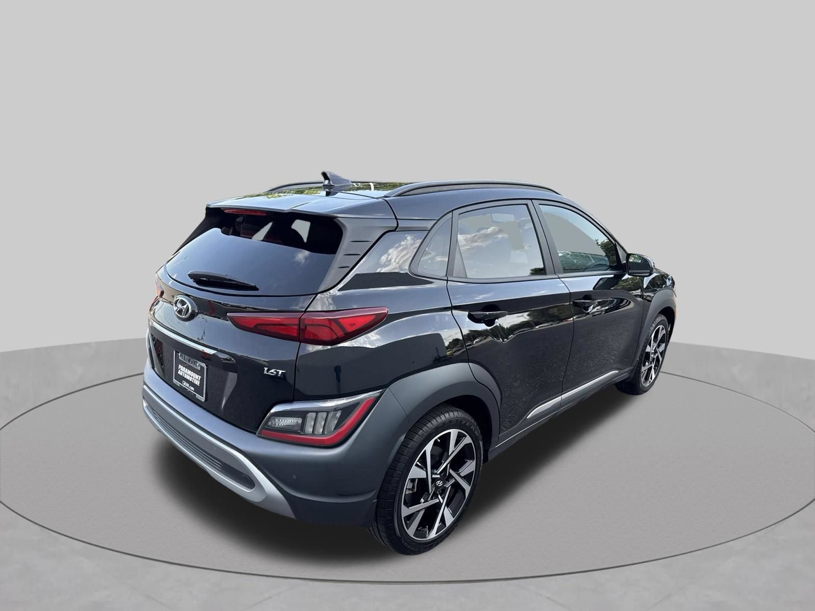 Certified 2023 Hyundai Kona Limited w/ Cargo Package FWD image 8