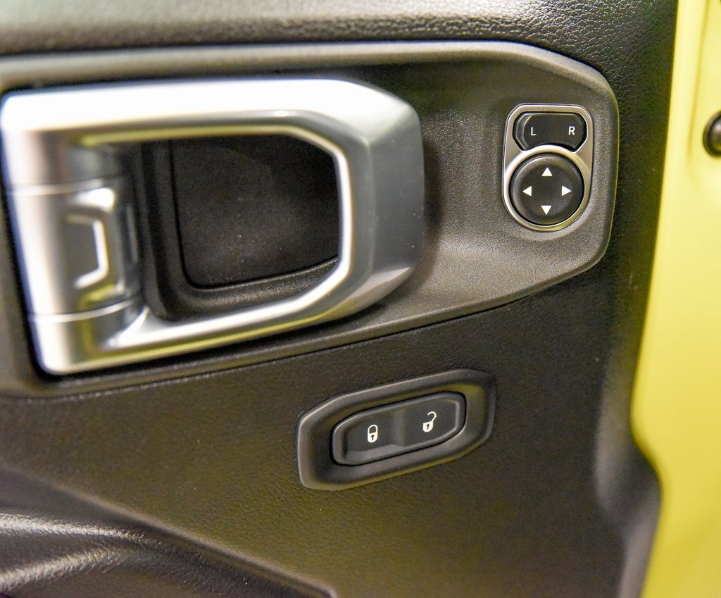 Used 2024 Jeep Wrangler Unlimited w/ Convenience Group image 15