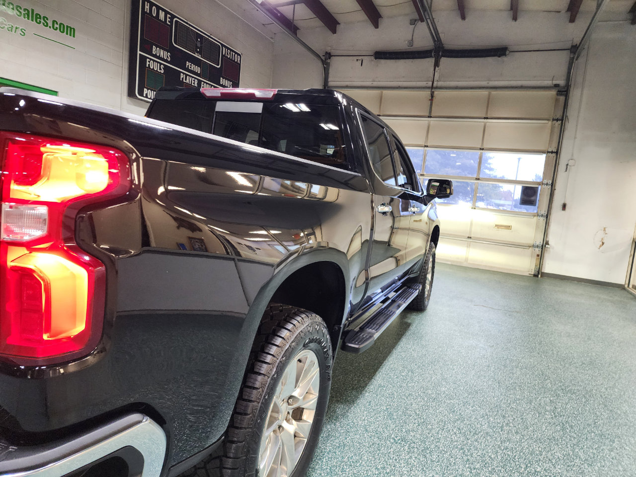 Used 2022 Chevrolet Silverado 1500 LTZ image 7