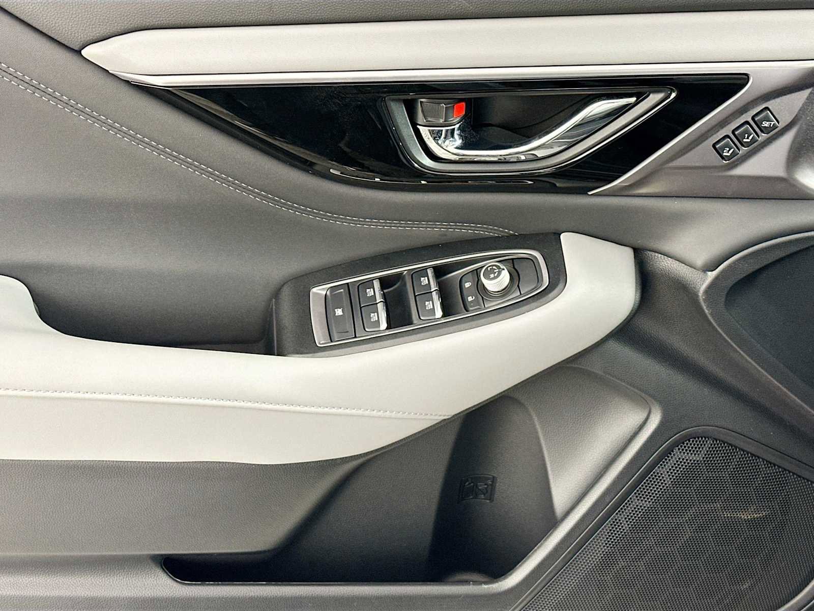 Certified 2025 Subaru Outback Limited w/ Popular Package #2 AWD/4WD image 17