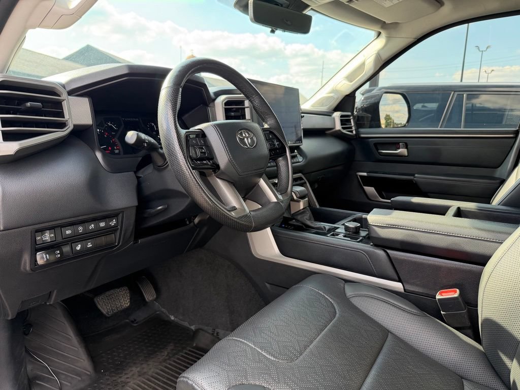 Used 2022 Toyota Tundra Limited AWD/4WD image 35