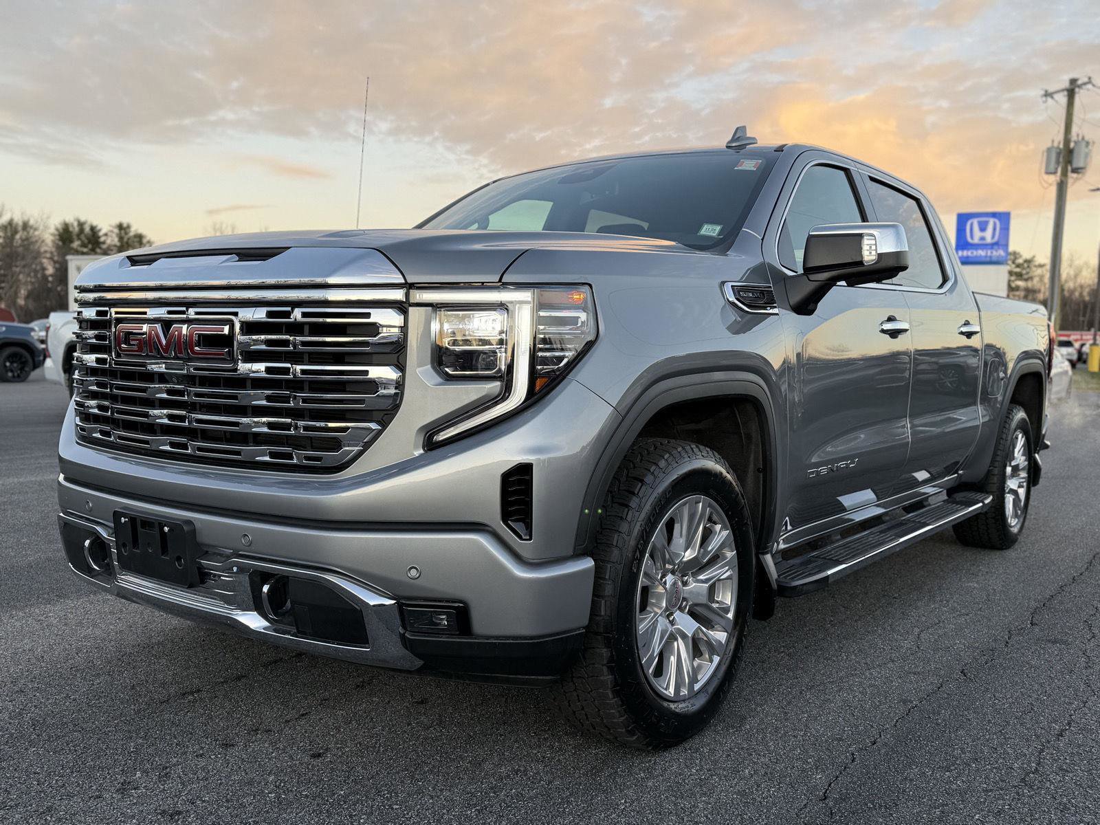 Certified 2023 GMC Sierra 1500 Denali image 9