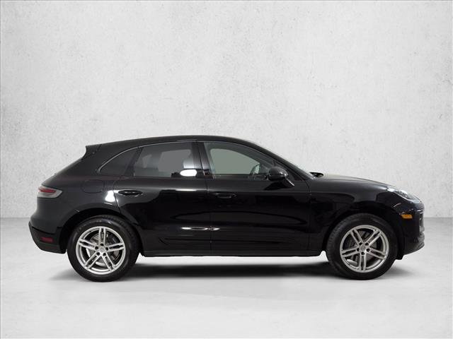 Certified 2025 Porsche Macan Turbo image 8