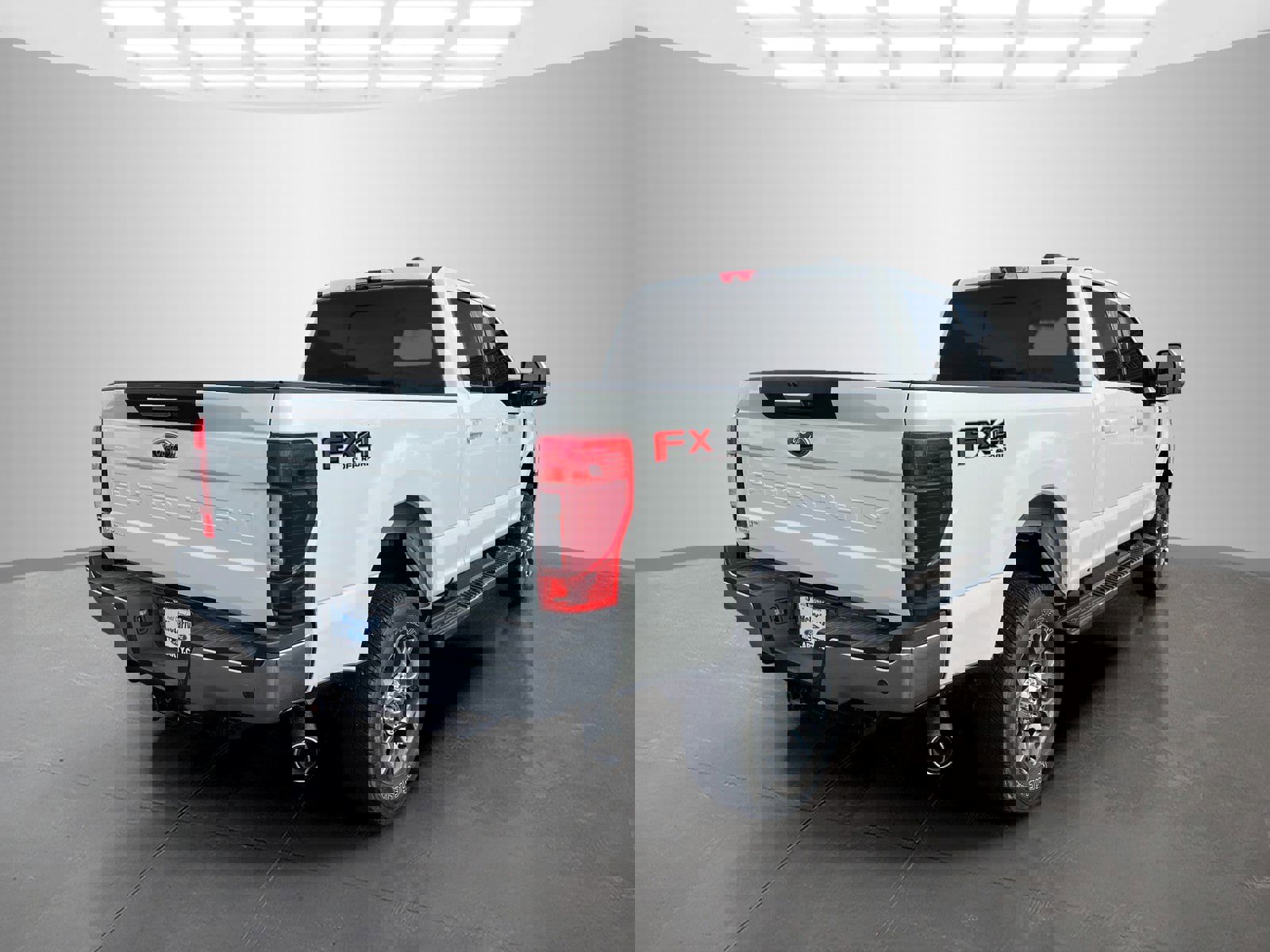 Used 2021 Ford F250 Lariat w/ Lariat Value Package image 4