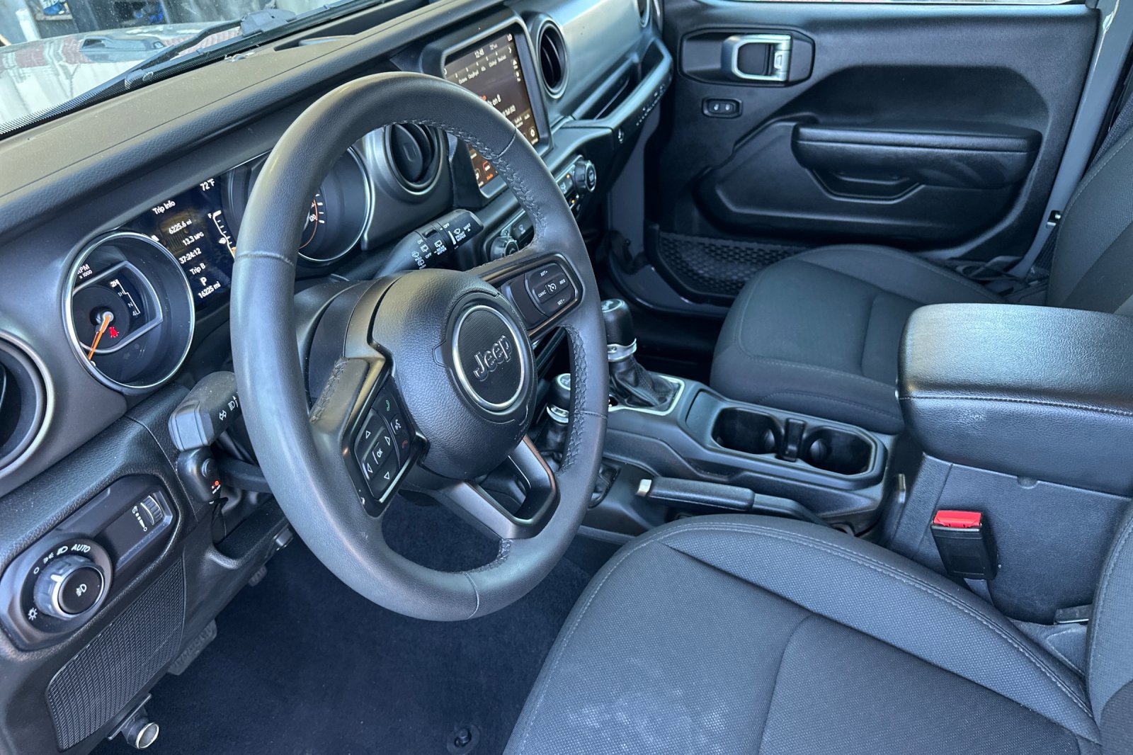 Certified 2023 Jeep Wrangler Willys image 10