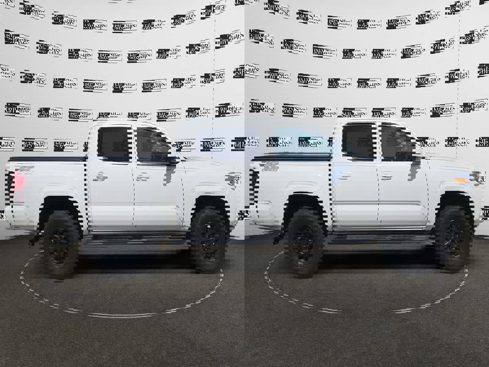 Used 2023 Toyota Tacoma SR image 7