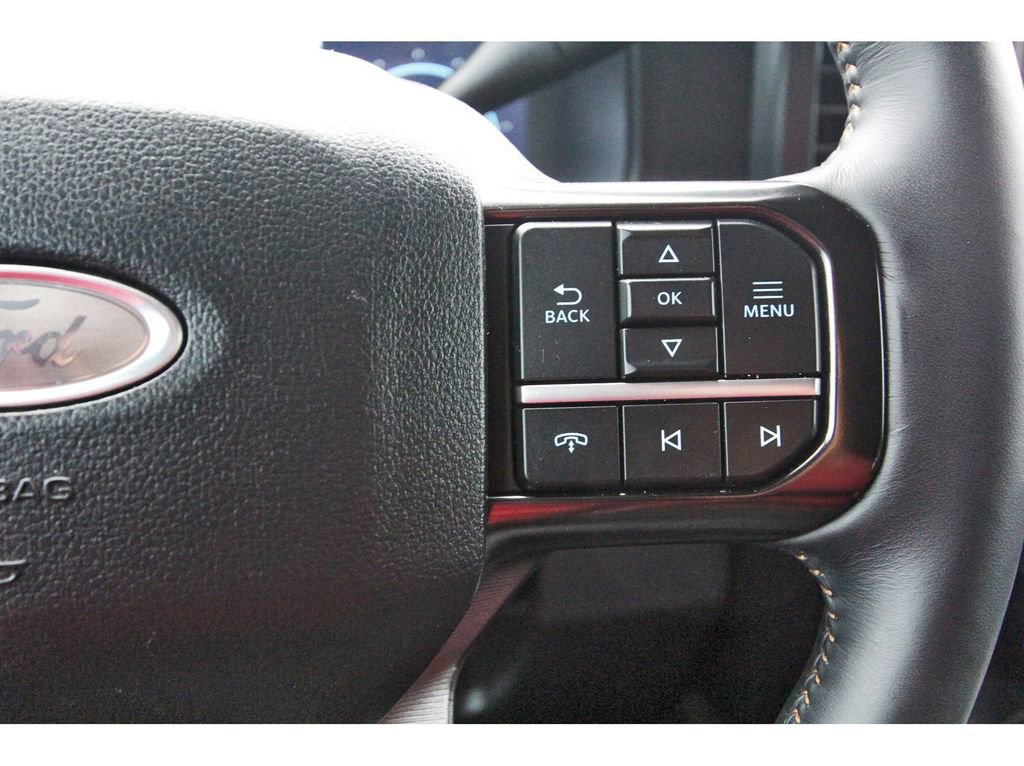 Used 2024 Ford F450 Platinum w/ FX4 Off-Road Package AWD/4WD image 19