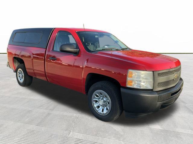 Used 2011 Chevrolet Silverado 1500 W/T RWD image 2