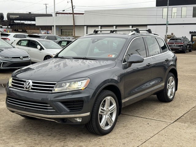 Used 2016 Volkswagen Touareg Executive