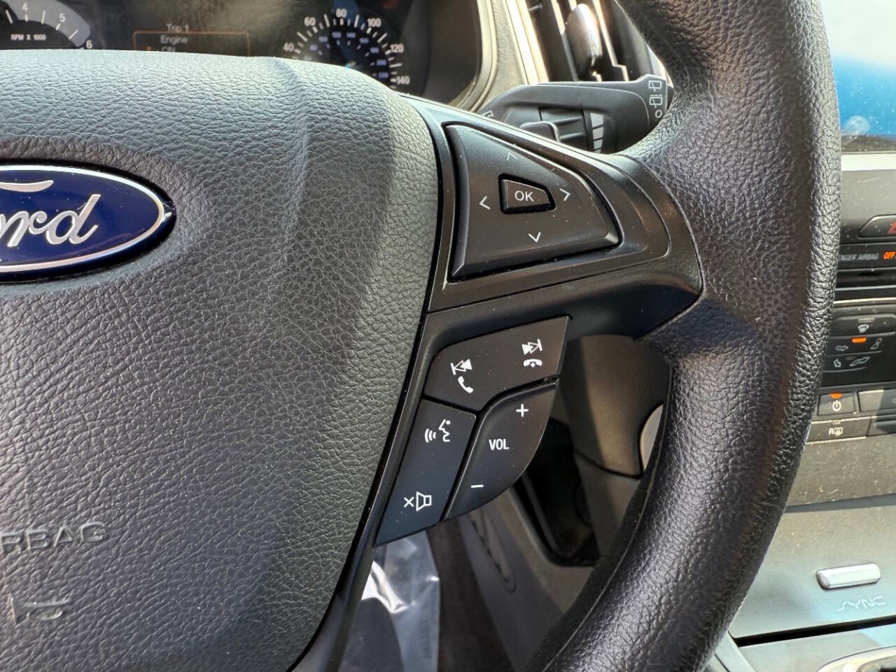 Used 2016 Ford Edge SE image 15