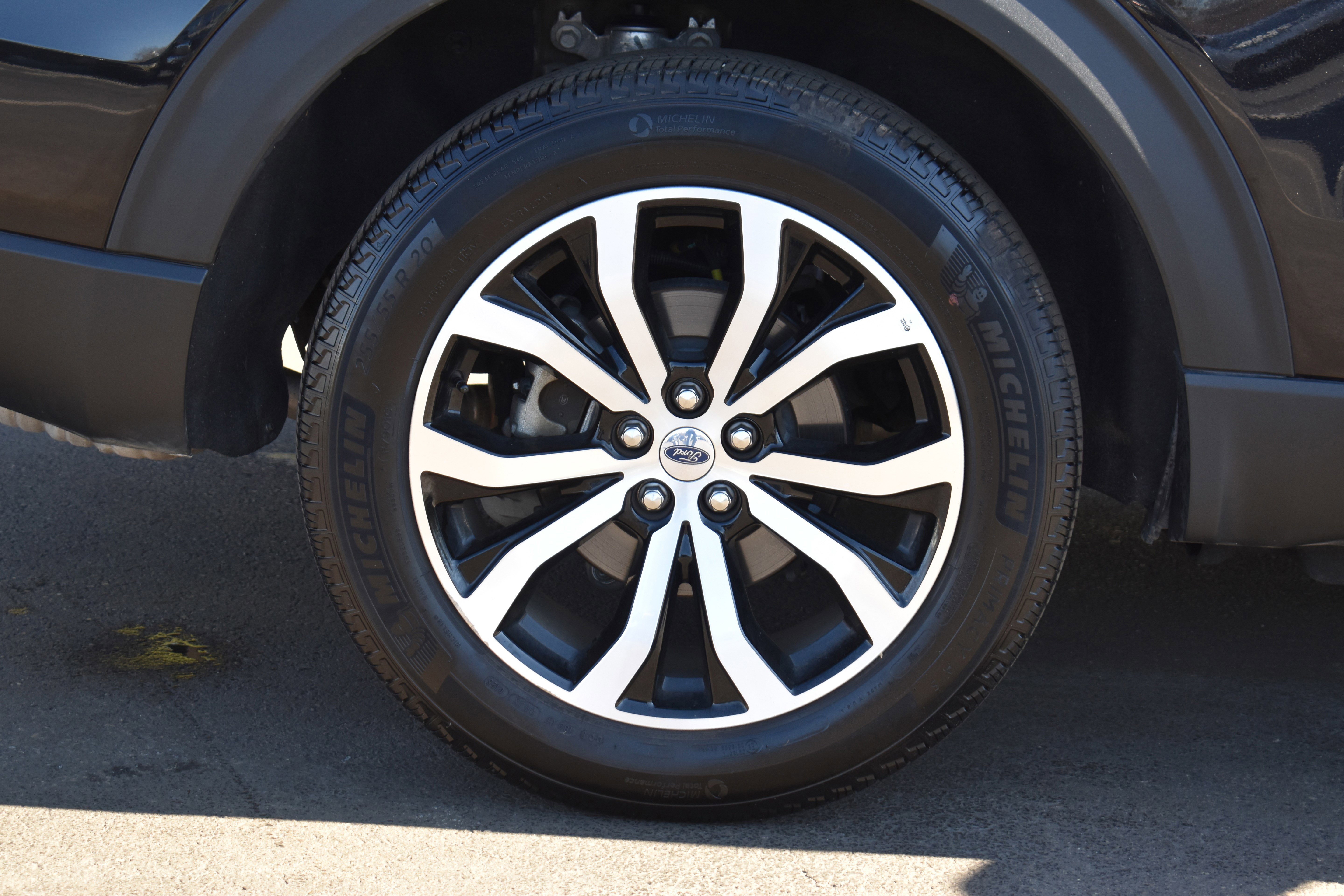 Used 2025 Ford Explorer ST-Line image 37