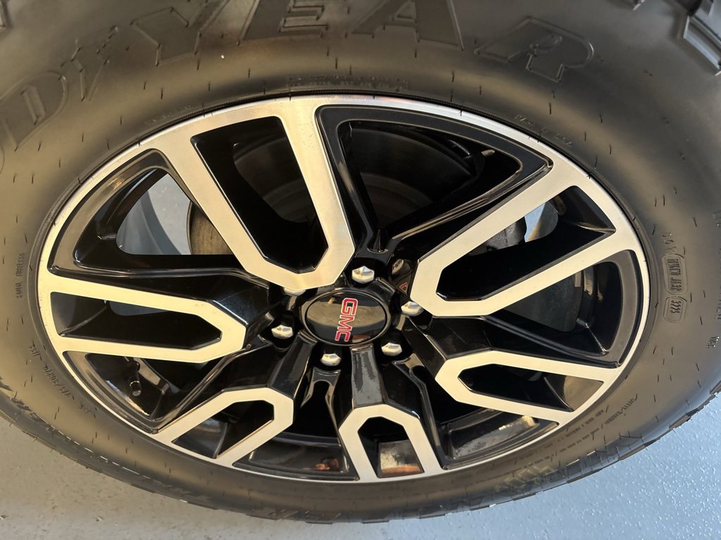 New 2026 GMC Sierra 1500 AT4 w/ AT4 Premium Package image 8