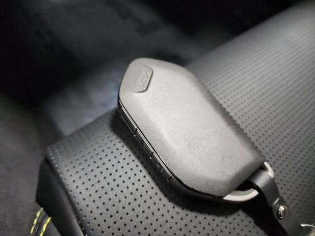 Used 2025 Kia K5 GT image 36