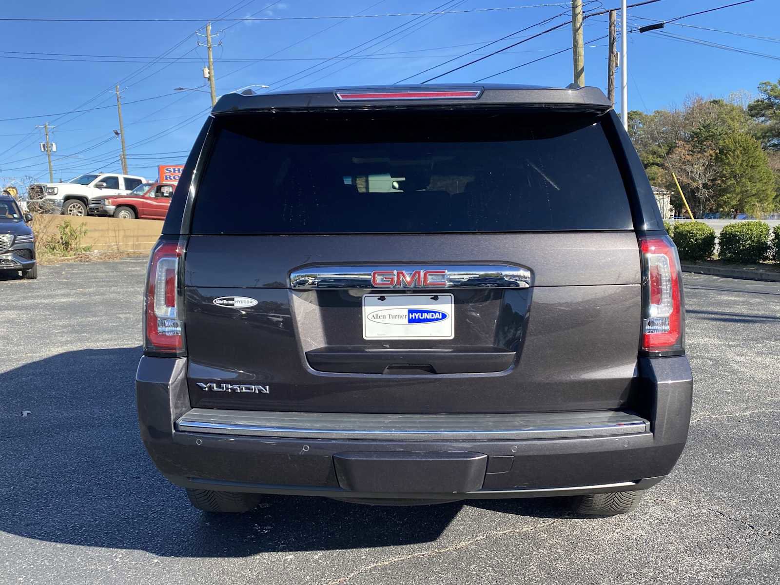 Used 2015 GMC Yukon Denali w/ Open Road Package image 6