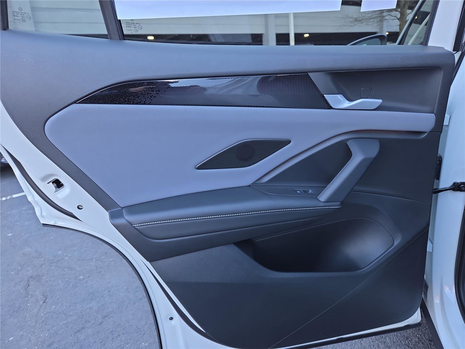 New 2026 Volkswagen Tiguan SE image 23