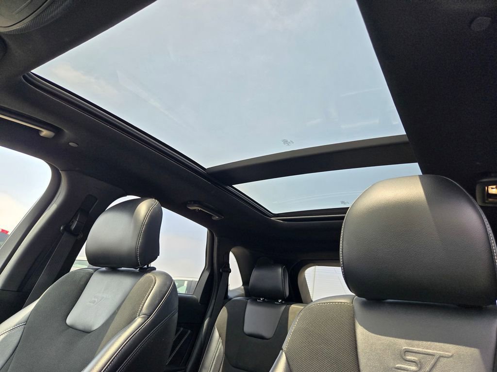 Used 2019 Ford Edge ST AWD/4WD image 26