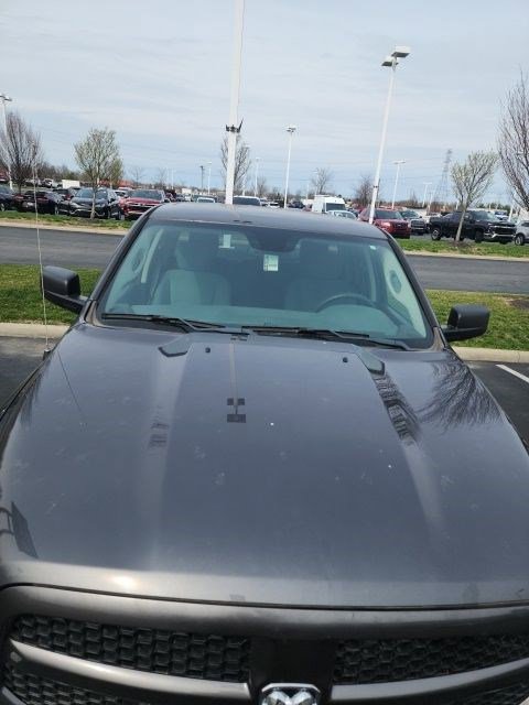 Used 2018 RAM 1500 Express image 3