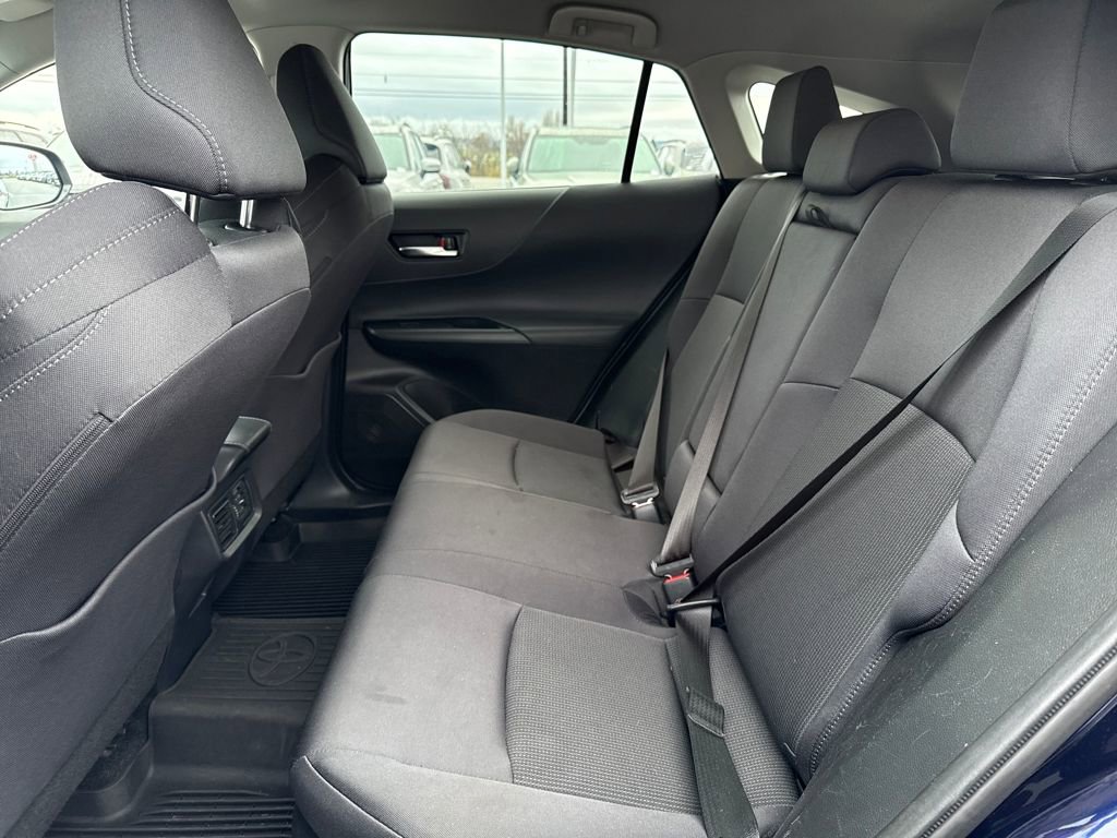 Used 2023 Toyota Venza LE image 16