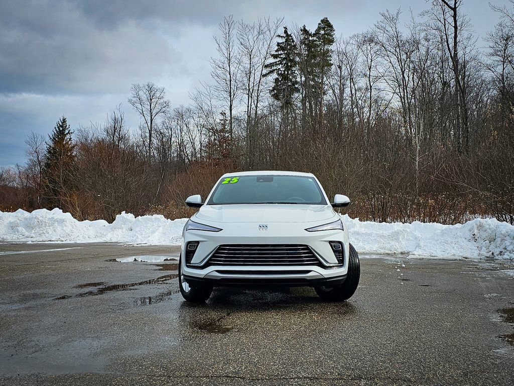 Used 2025 Buick Envista Preferred image 9