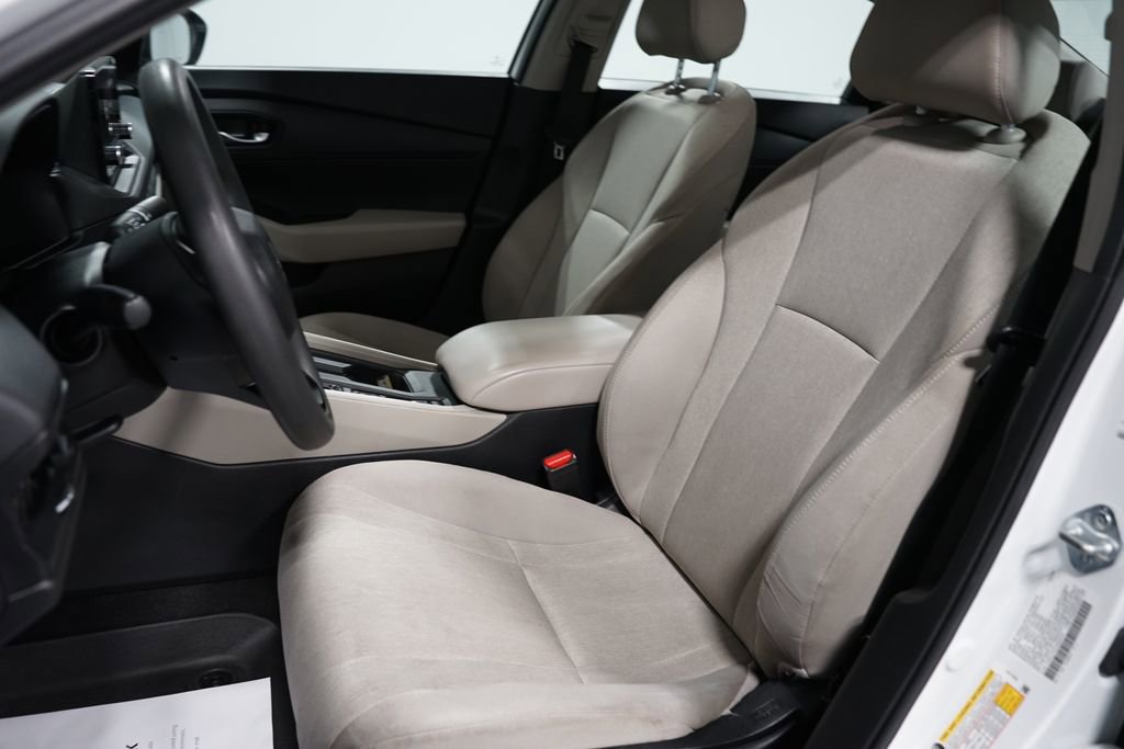 Used 2025 Honda Accord LX image 24