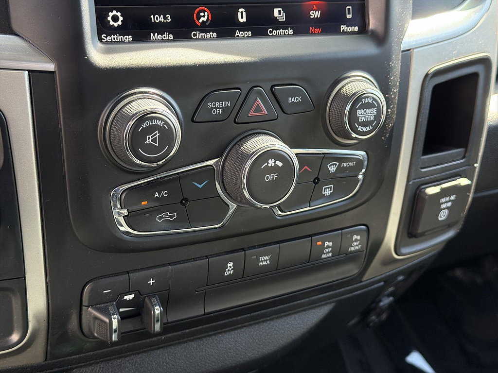 Used 2018 RAM 1500 Big Horn RWD image 36