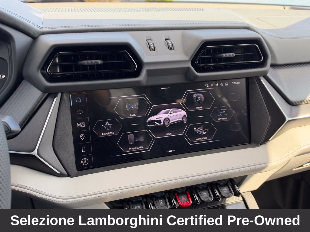 Used 2025 Lamborghini Urus SE AWD/4WD image 28