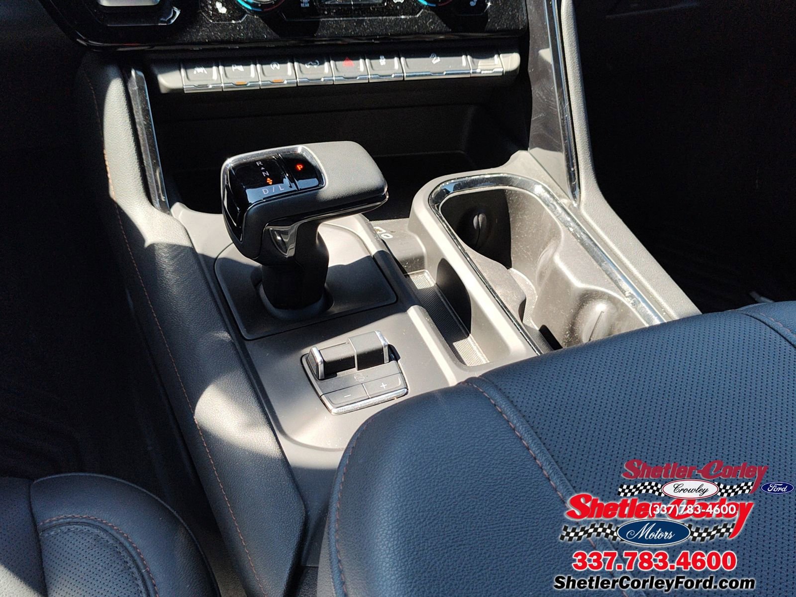 Used 2024 GMC Sierra 1500 AT4 w/ Technology Package image 23