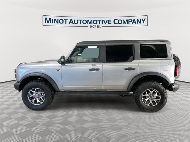 Used 2023 Ford Bronco Badlands image 5