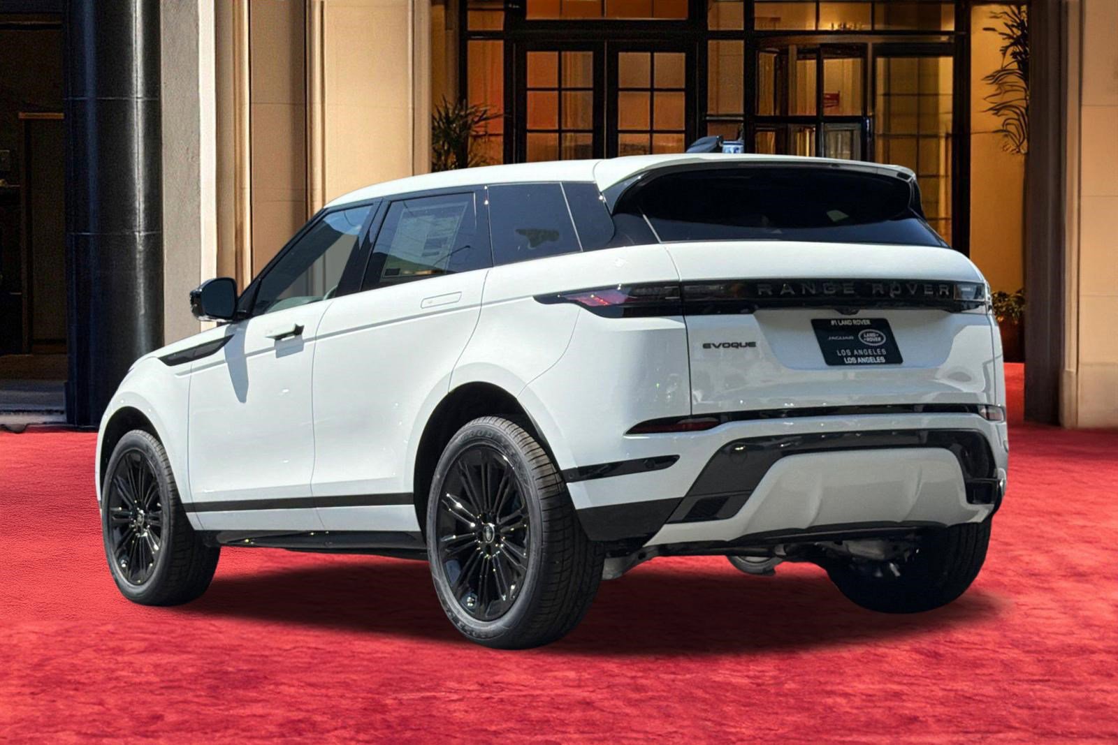 New 2026 Land Rover Range Rover Evoque Dynamic SE AWD/4WD image 3