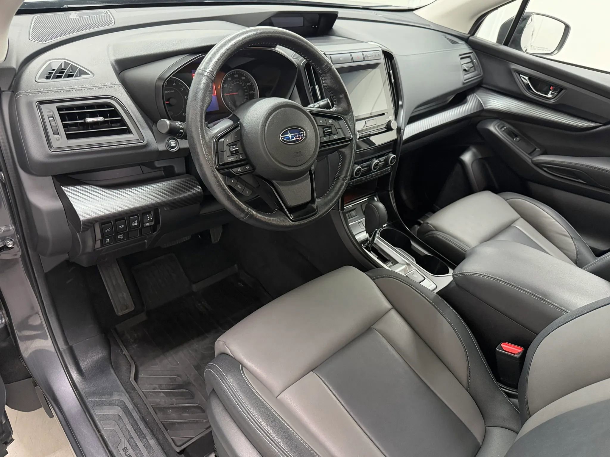 Used 2022 Subaru Ascent Onyx Edition AWD/4WD image 9
