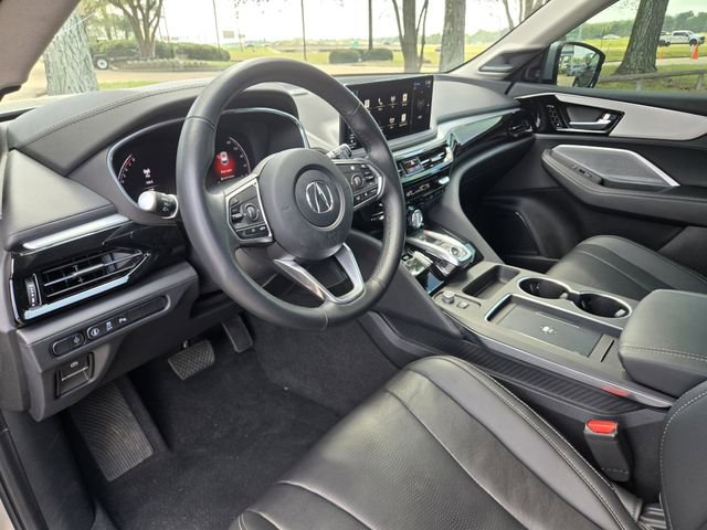 Certified 2025 Acura MDX FWD w/ Technology Package image 16