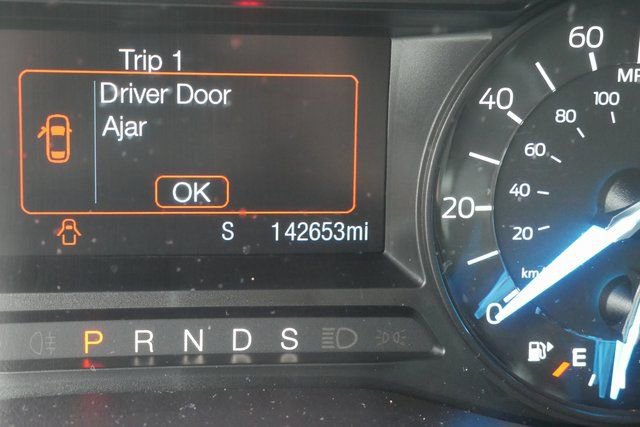 Used 2018 Ford Explorer XLT image 17