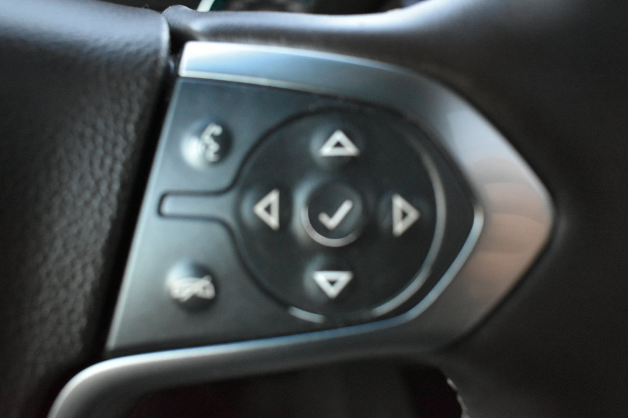 Used 2015 Chevrolet Suburban LTZ image 16