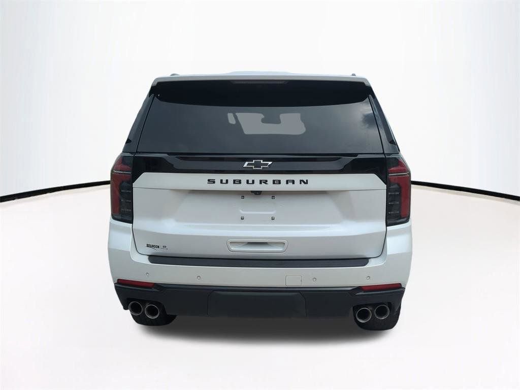 Used 2025 Chevrolet Suburban Z71 AWD/4WD image 6