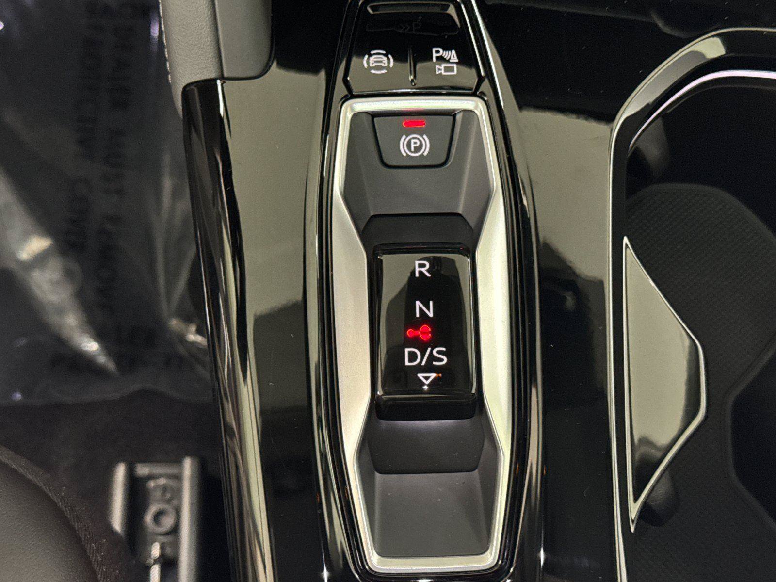 Used 2025 Audi Q5 Premium w/ Premium Plus AWD/4WD image 22