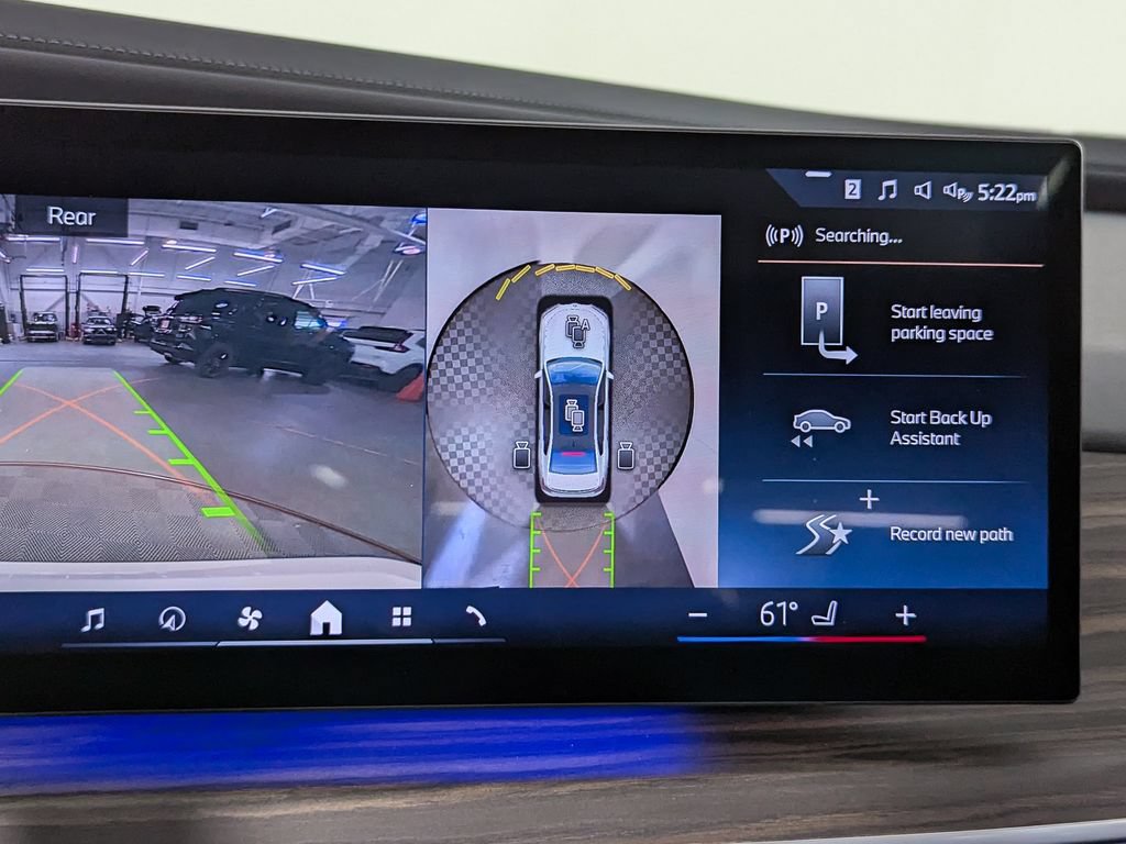 Certified 2024 BMW 760i xDrive AWD/4WD image 31