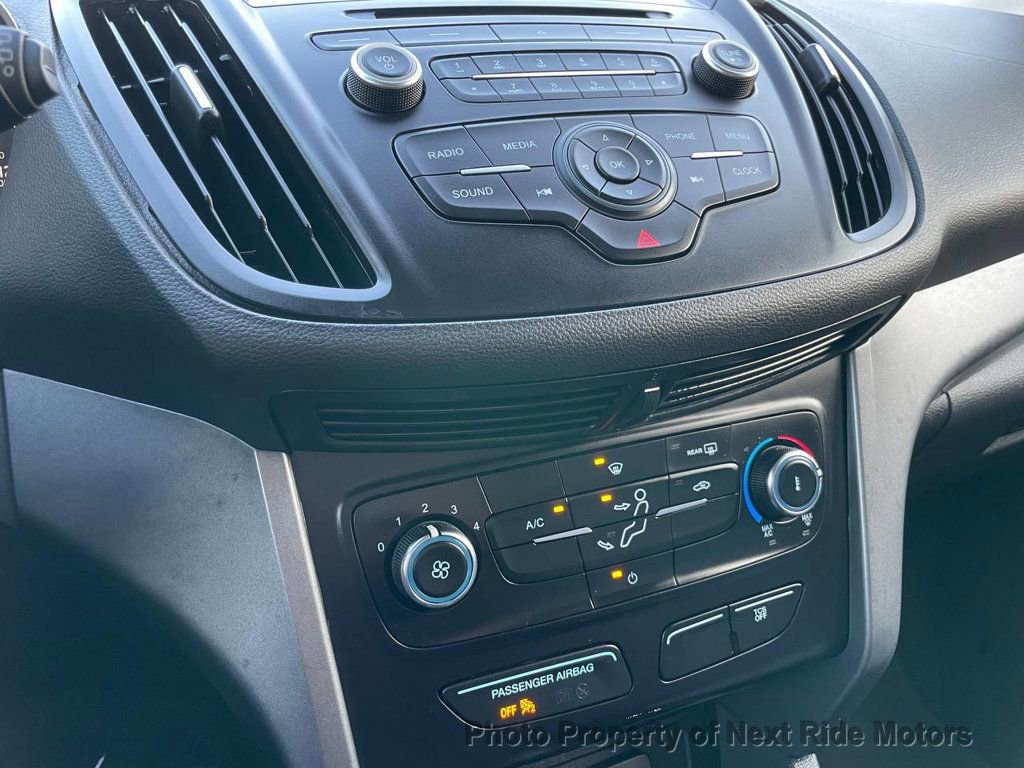Used 2017 Ford Escape S image 21