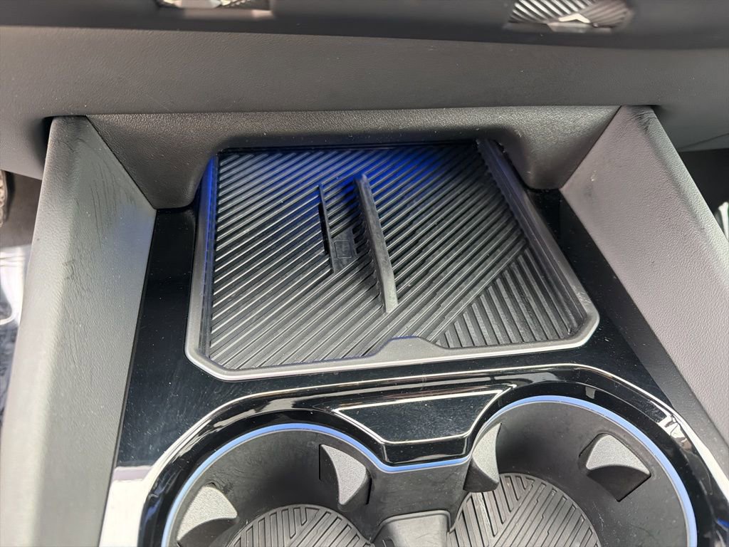 Used 2025 BMW i5 xDrive40 w/ Premium Package image 13