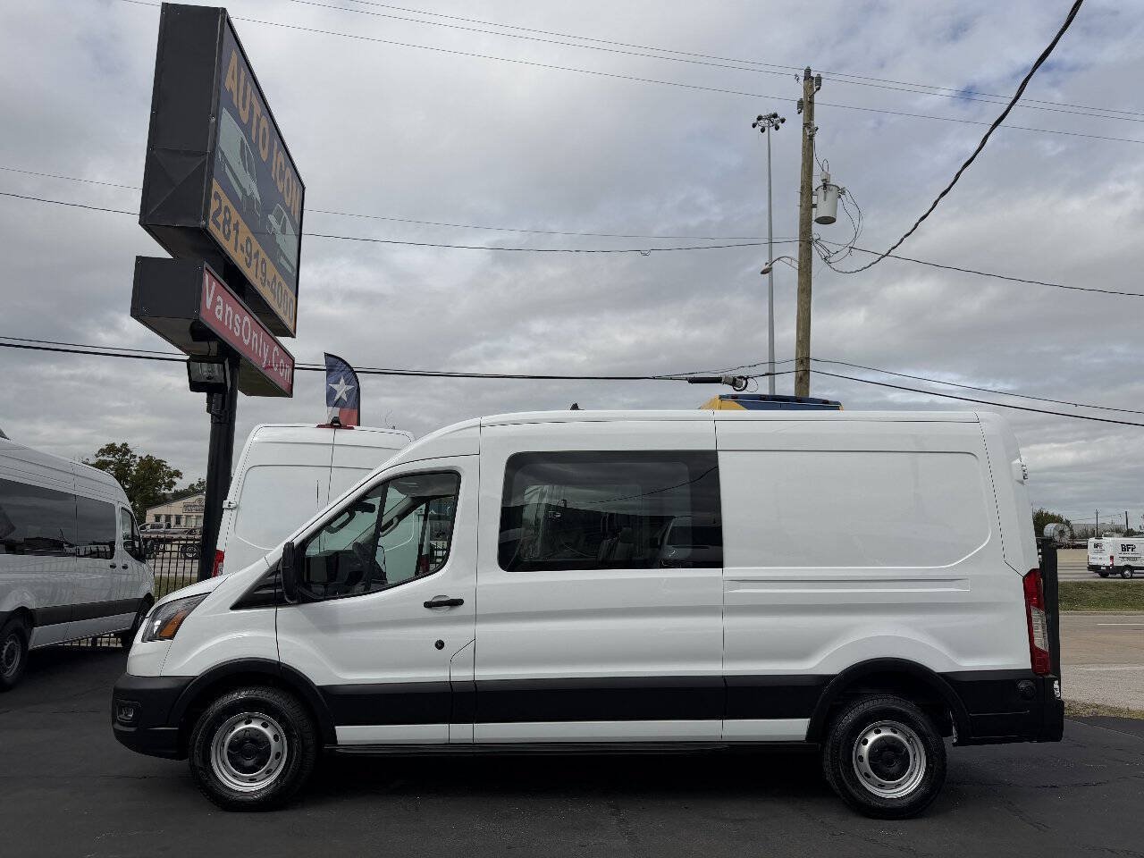 Used 2020 Ford Transit 250 Medium Roof RWD image 2