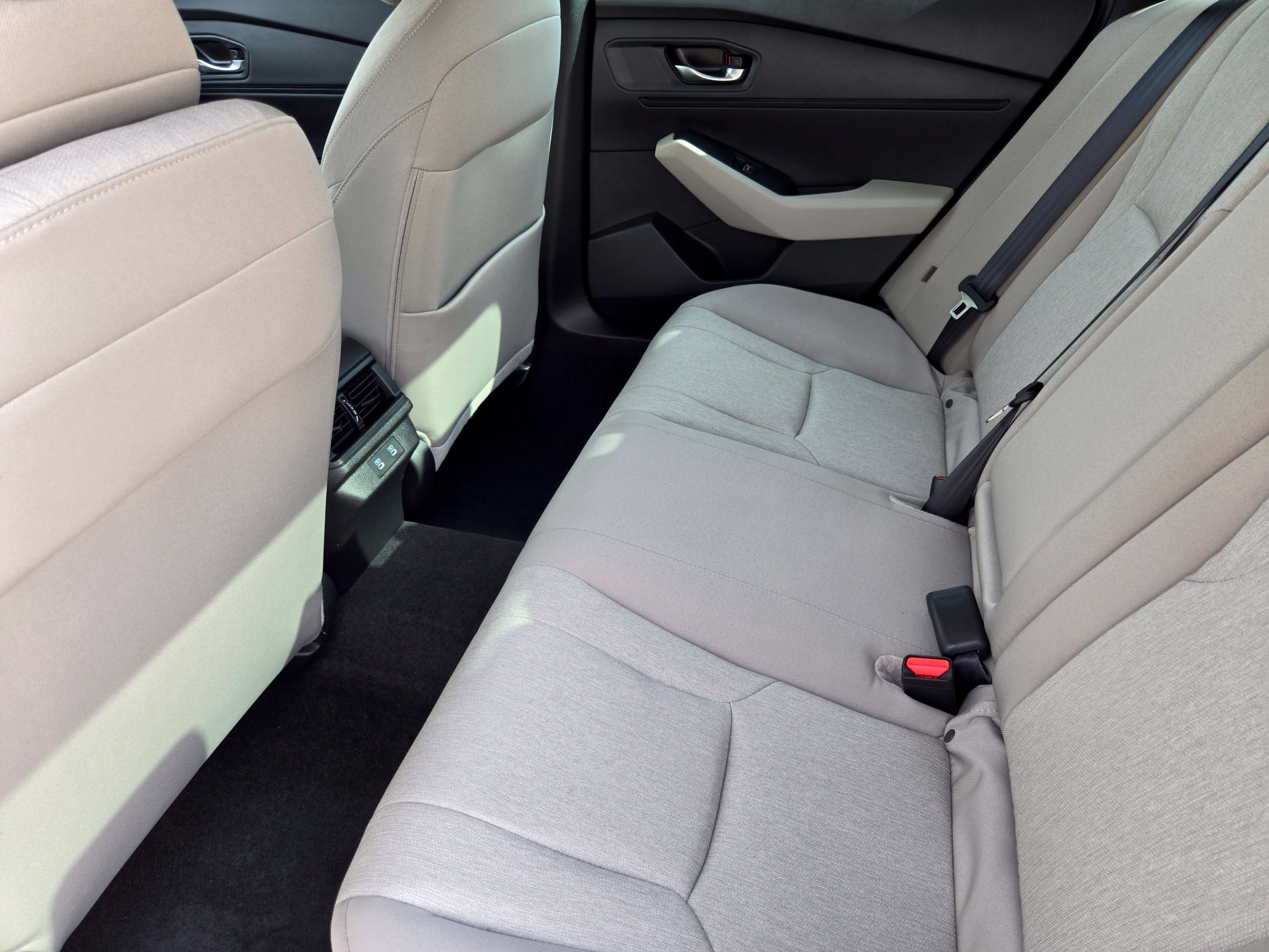 Certified 2025 Honda Accord SE image 27