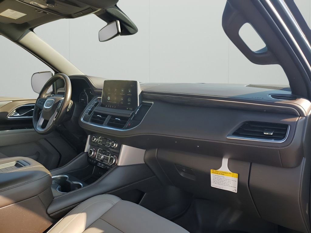 Used 2021 GMC Yukon XL SLT w/ Rear Media and Nav Package image 14