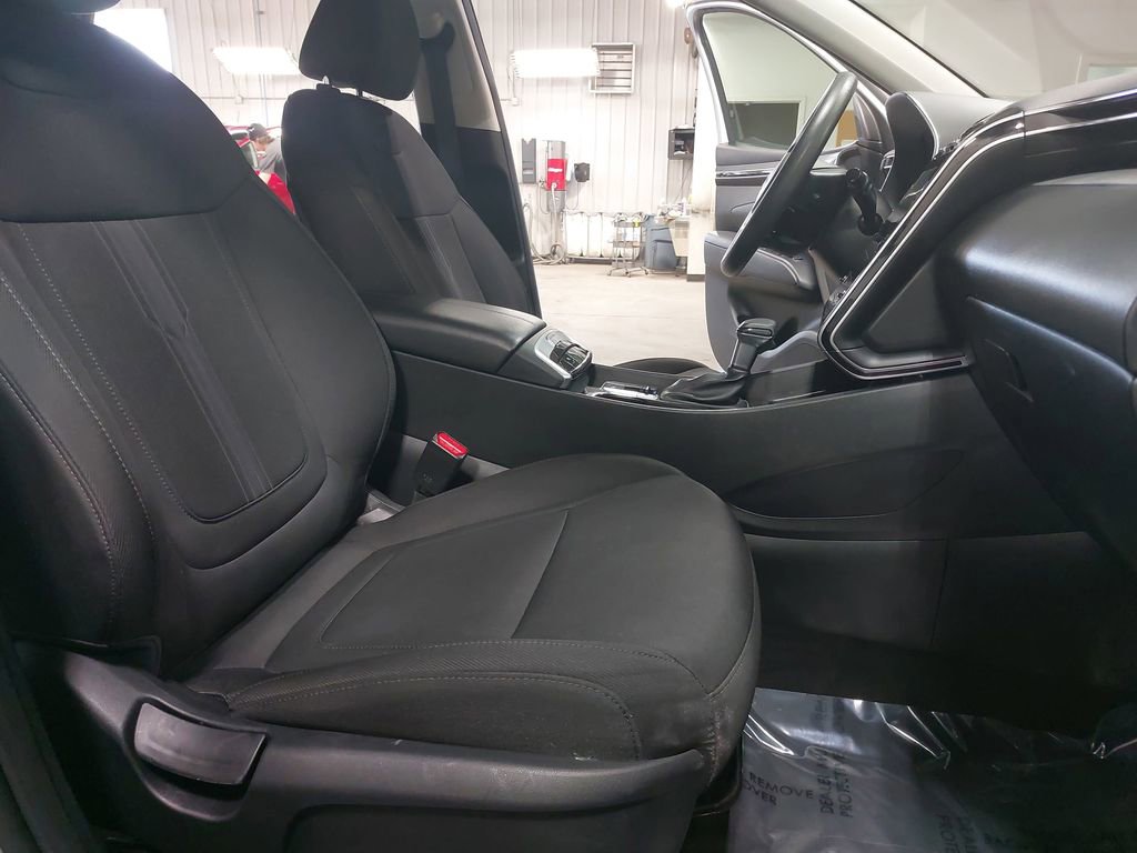 Certified 2024 Hyundai Tucson SEL AWD/4WD image 10