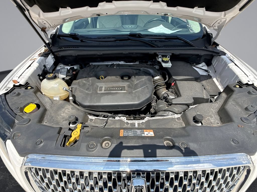 Used 2019 Lincoln MKC Reserve w/ MKC Technology Package FWD image 14