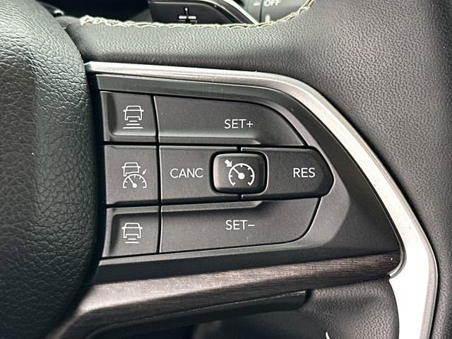 Used 2023 Jeep Grand Cherokee L Limited image 33