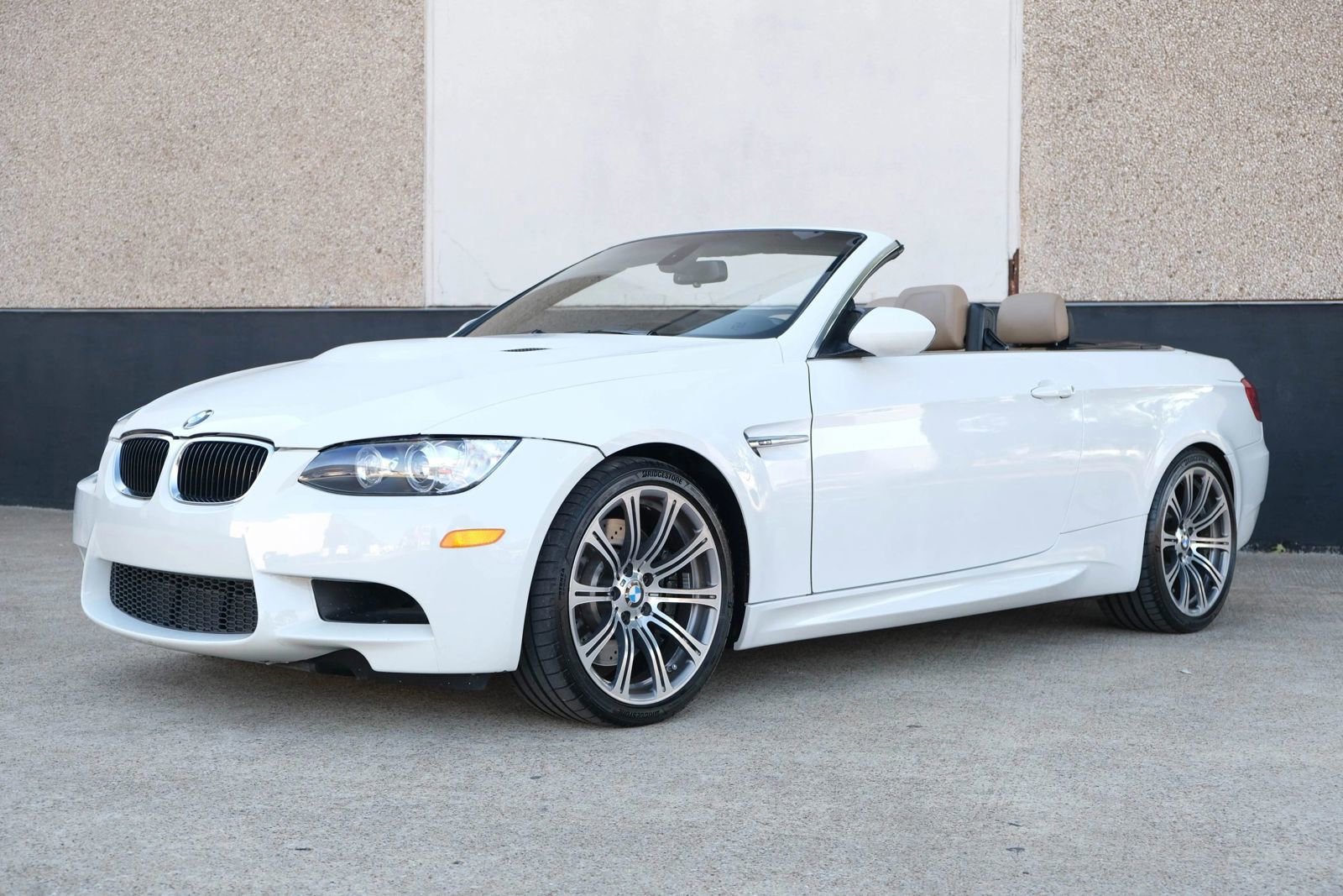 Used 2013 BMW M3 Convertible image 4