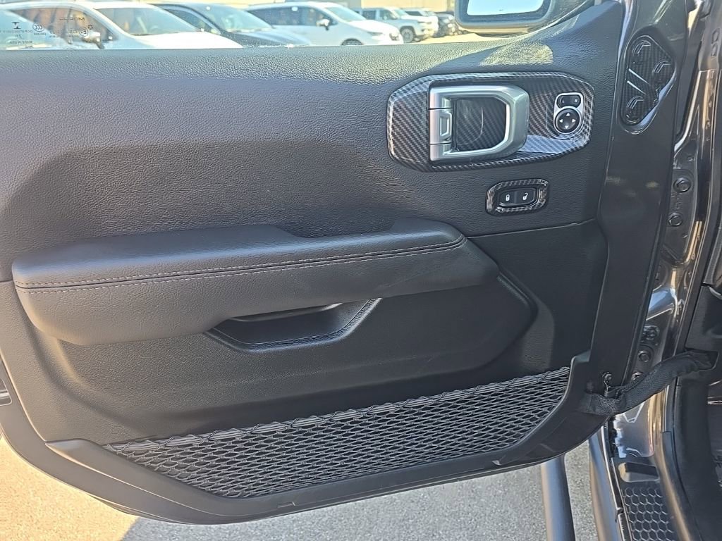 Certified 2021 Jeep Wrangler Unlimited Rubicon w/ Xtreme Recon 35" Tire Package image 27