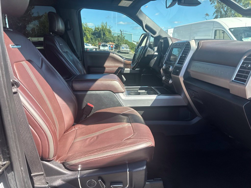 Used 2017 Ford F350 Platinum w/ Platinum Ultimate Package AWD/4WD image 19